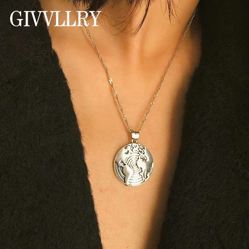 

GIVVLLRY Carved World Map Pendant Necklace for Women Vintage Gold Silver Engraved Round Coin Charm Long Chain Necklace Jewelry