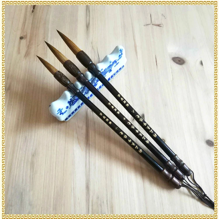 

Hot Selling Chinese Traditional Calligraphy Brush Pen Set Large Middle Small Regular Script Calligraphy Pen Writing Brushes 3pcs