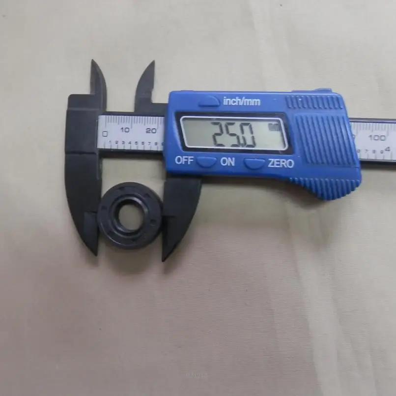 12X25X6MM OIL SEAL HONDA GX31 4