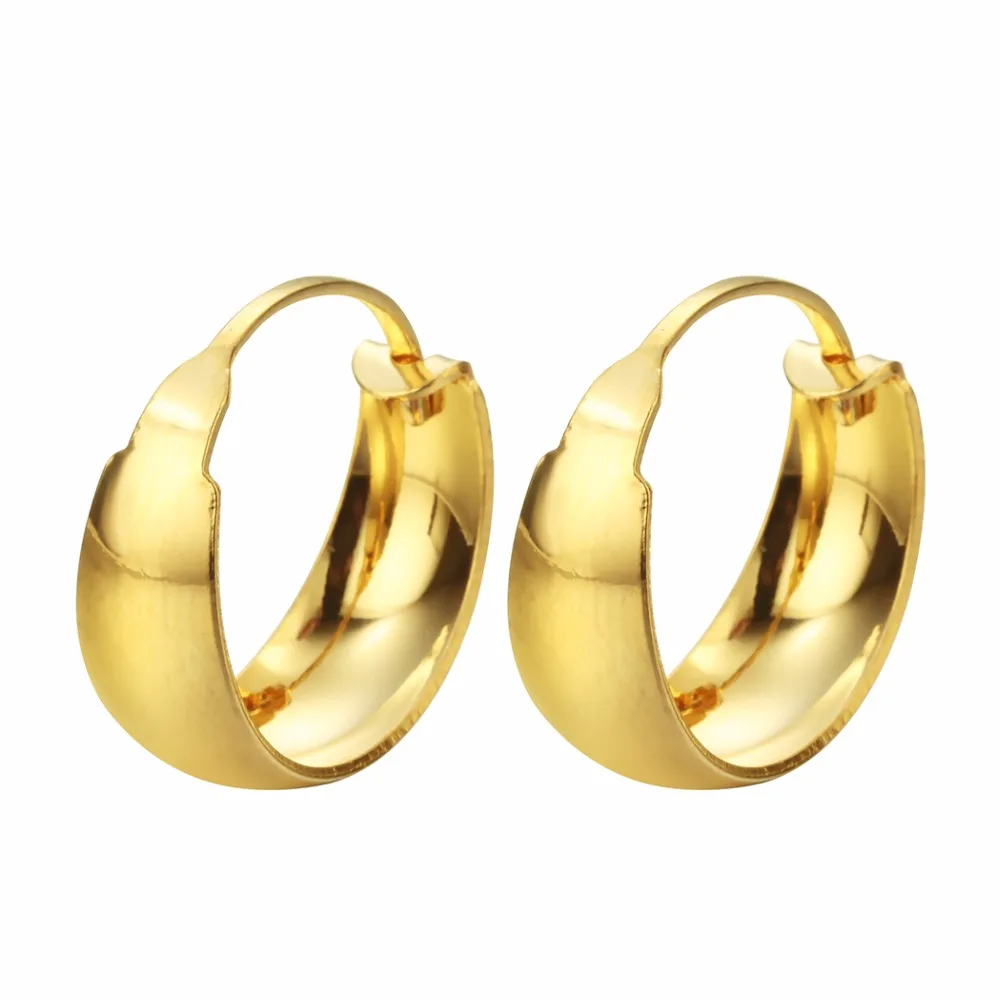 Plain gold earrings