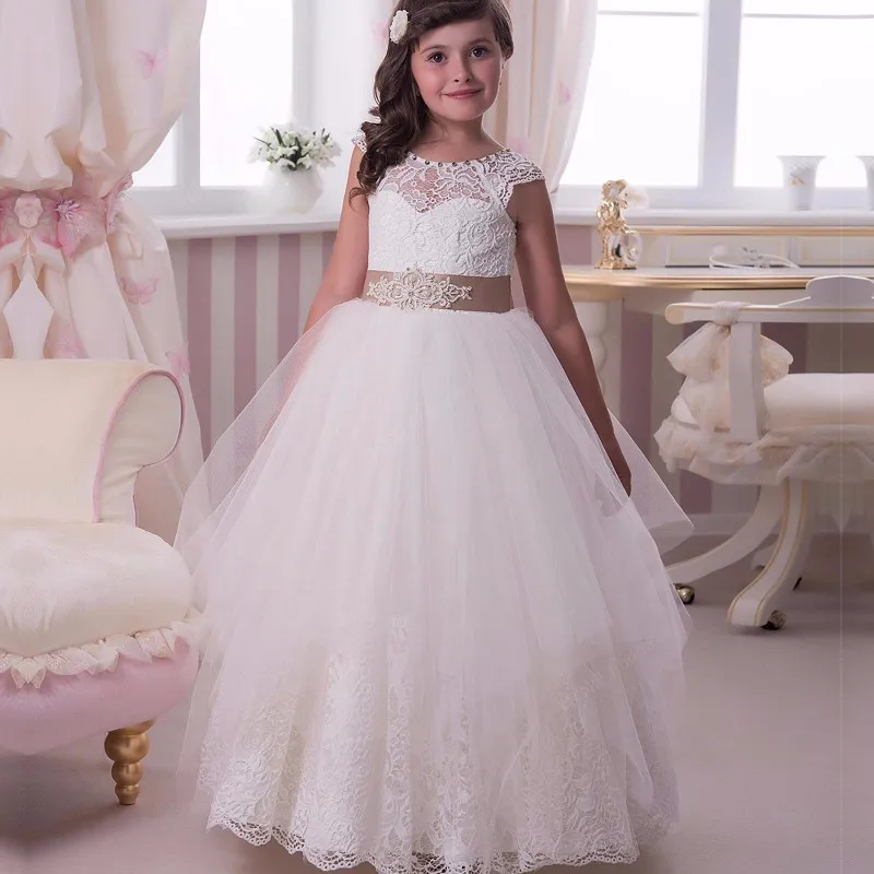 Choosing the Perfect Mother Daughter Dress for Wedding