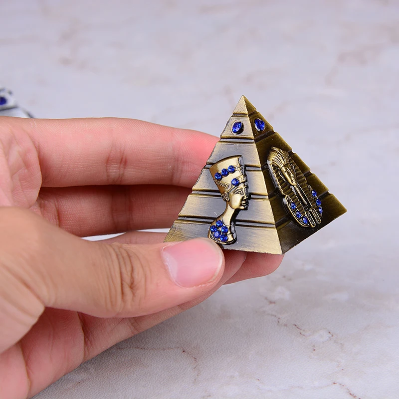 

Egyptian Pharaoh Decorative Pharaoh Avatar Camel Metal Pyramids Ornament Antique