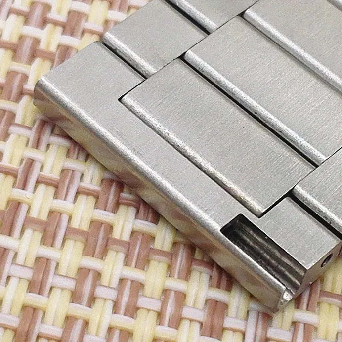 3108457971_1733507181