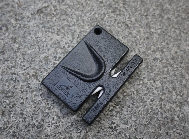 New Mini Pocket Sharpening Ceramic Knife Sharpener Camp Kitchen Tool