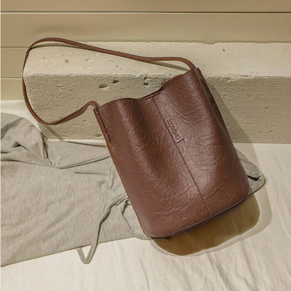 

Vintage leather Crossbody Bags For Women 2020 New Big capacity Shoulder Bag Fashion Handbags Bucket Bags