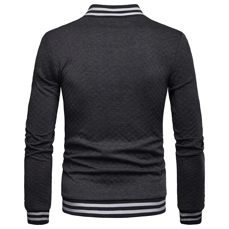 (7)
