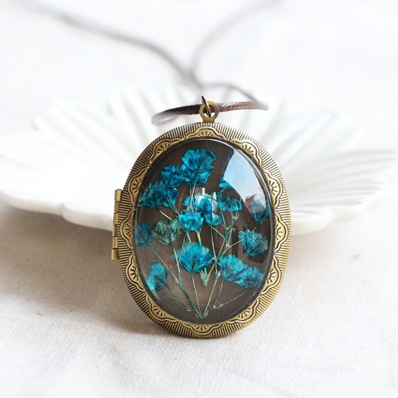 

New Handmade Dried Flowers Necklace Natural Full-of-stars Flower Necklace Female Retro Can Be Opened Glass Dome Photo Box Neckl