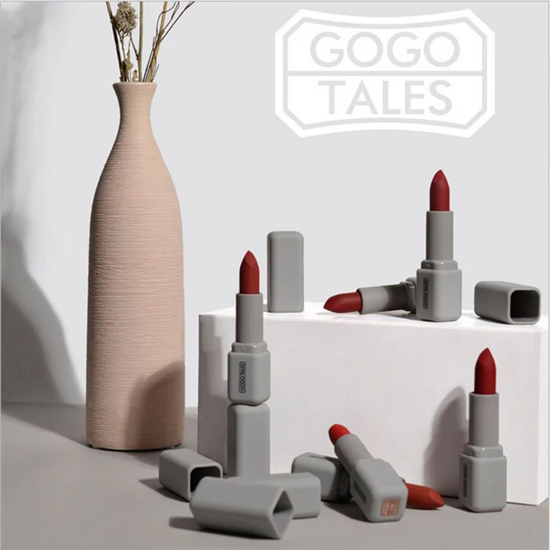 

Elegance Lipstick Matte light velvet Foggy surface Rotten Tomato Color Lipstick