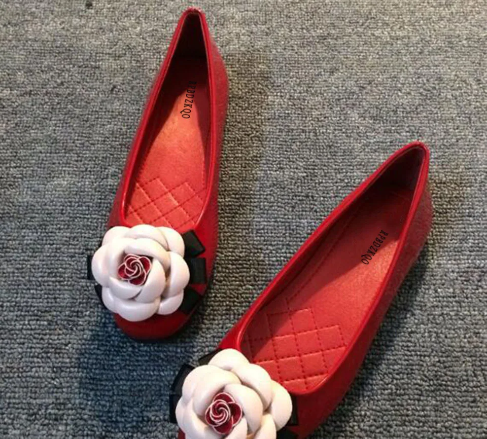 Балерина красный Квадратный носок балет лакированная кожа цветочный Женщины плоские туфли с маленьким милым галстук-бабочка цветок черный аппликация большой размер красивая последние отправка капель европейская
