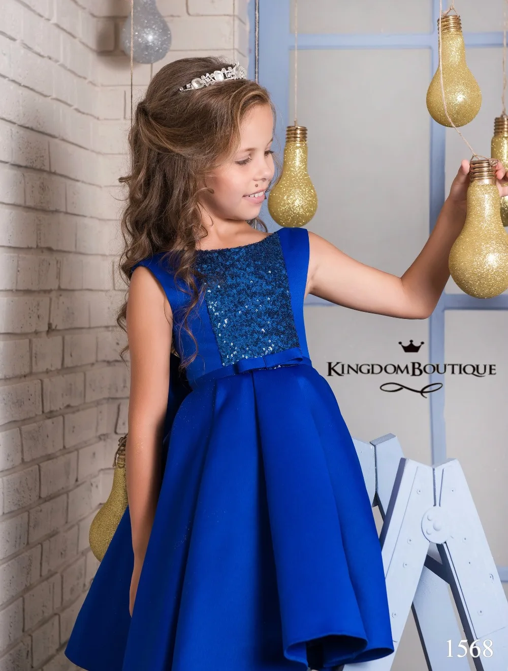 

Gorgeous Sequined Girls Dress Christmas Satin A-line Sleeveless Knee Length Zipper Royal Blue Kids Dresses with Bow 12Y 2017 New