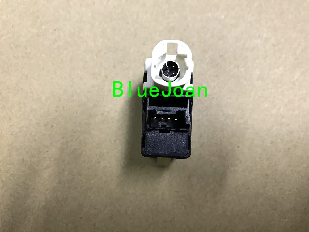 BMW USB AUX Plug new.