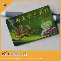 Пользовательские VIP глянцевые пластиковые карты печать Членство карты лояльности член штрих-код количество пластиковых карт