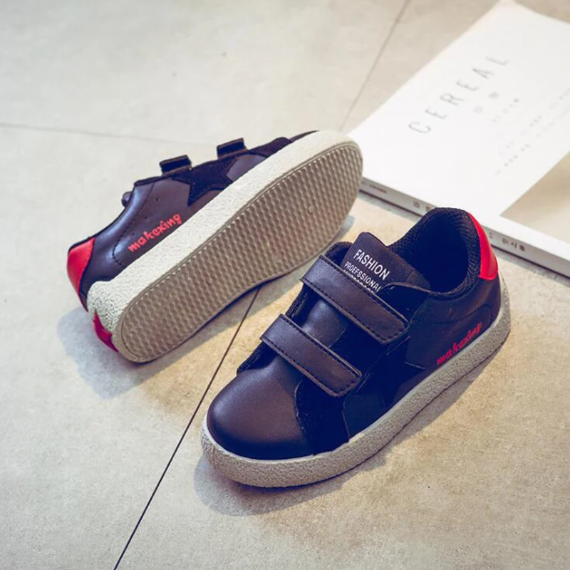 2019 ربيع جديد الأطفال أحذية الفتيات جودة الأبيض أحذية من الجلد أحذية رياضية كاجوال بنين الأزياء الرياضية حذا فردي للسيدات