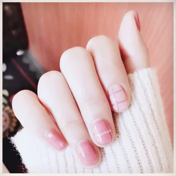 

Cream pink pure color with sliver line pattern fake nails Japanese salon cute false nails with glue short full nail tips Bride