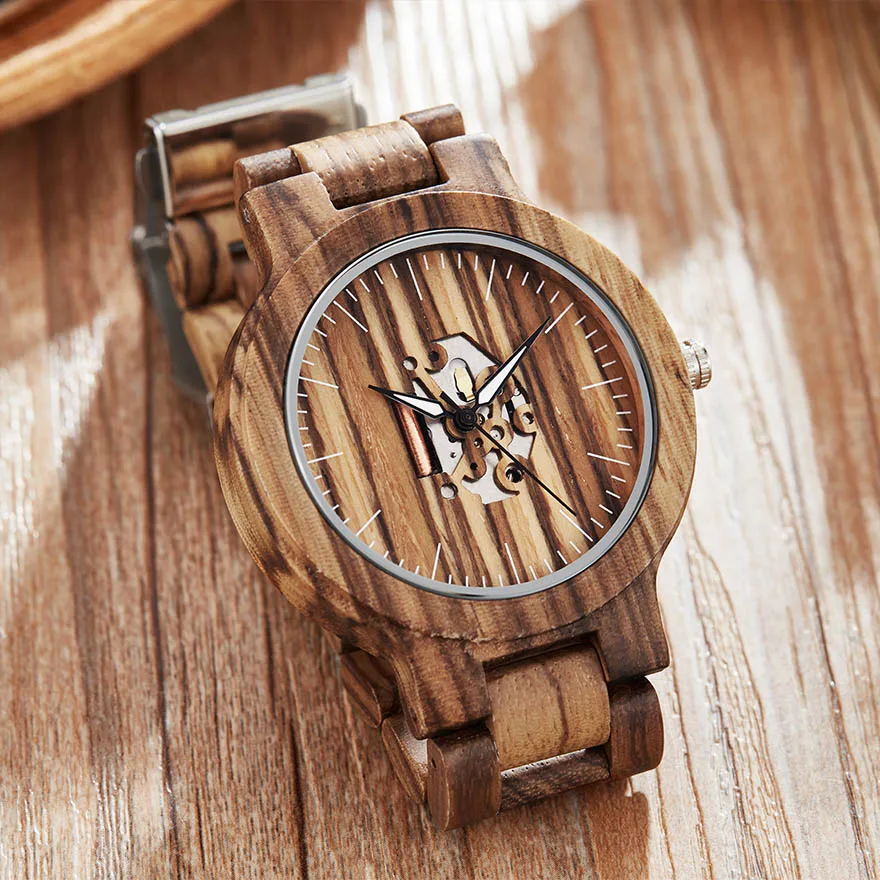 Unique Couple Wood Watch Men Women Wooden Band Luminous Hands Wristwatch Creative Brown Full Walnut Wood Watch Male Lovers Clock