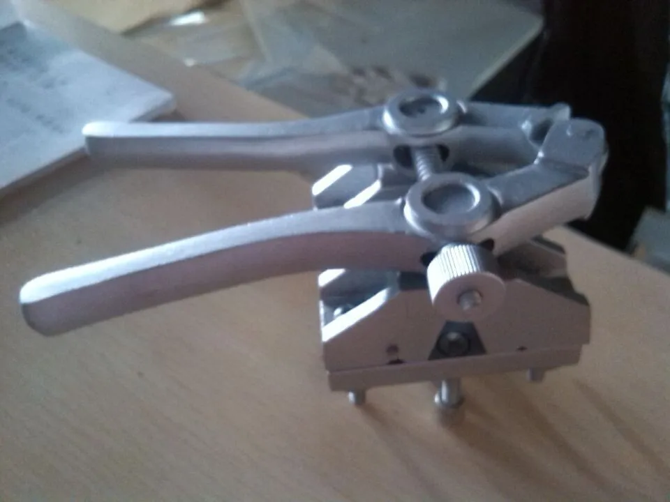

Deliverd free machine tool for v-belt connecting spraying teflon + scissors + fixture cheap price
