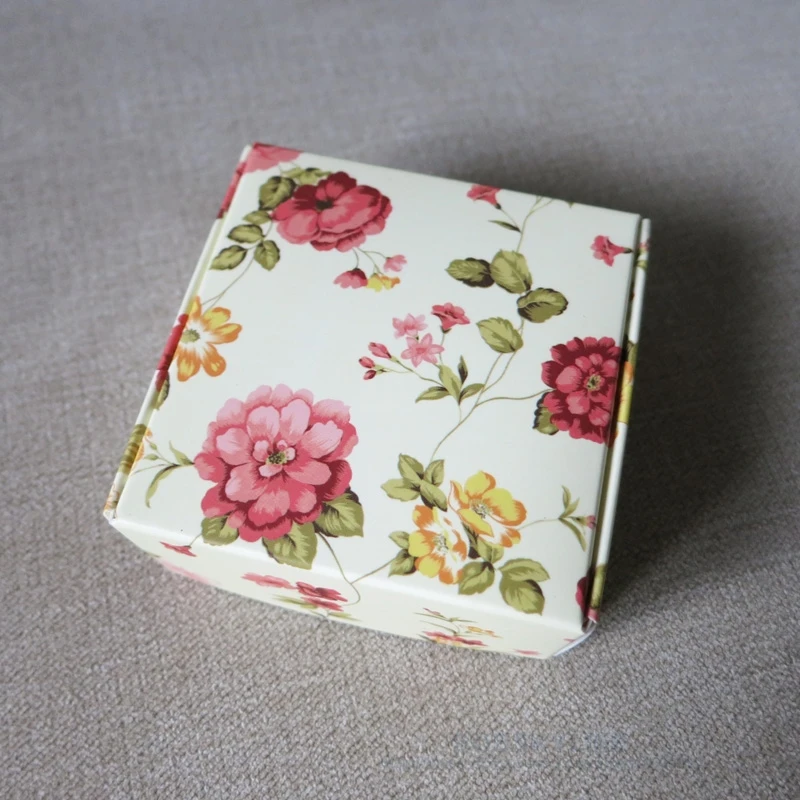 Красивые цветочные бумажные коробки ремесла ювелирных изделий Подарочная упаковка для конфет вечерние коробки - Цвет: 01