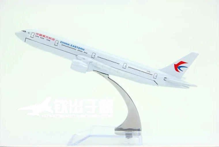 Модель самолета Boeing 777 China Eastern Airbus B777 летательный аппарат 16 см модель с