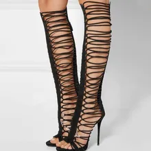 Великолепные черные летние сандалии до колена с открытым носком и шнуровкой; Новинка года; сандалии-гладиаторы с перфорацией на молнии сзади; летние туфли на каблуке