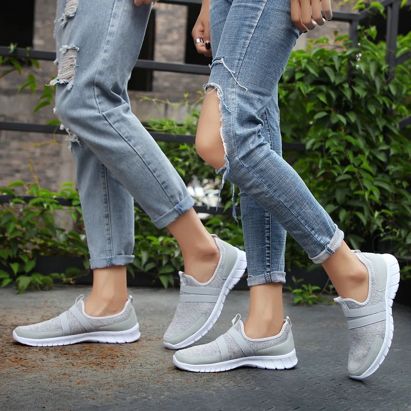 

Spring New Unisex Sneakers Women Shoes Flats Mesh Loafers Fashion Slip-on Breathable Soft Bottom Casual Lovers Shoes Size 35-47
