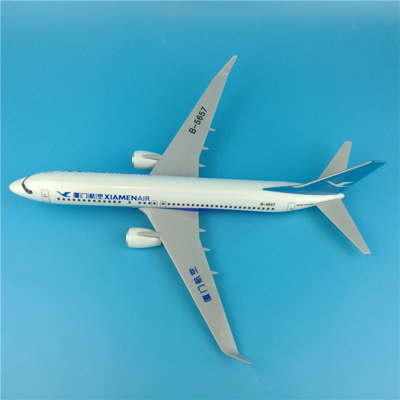 Модель самолета 32 см модель Боинг 737 Xiamen Air креативная резиновая Airlines B737