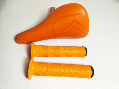 Крутая цена нейлоновая Резина алюминиевый сплав уличный оранжевый высокое качество 25,4 мм BMX седло и ручки - Цвет: saddle and grips