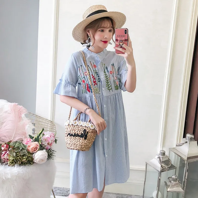 

Womens Blue Flower Embroidered Dresses 2019 New Fashion Women Short Sleeve Summer Dress XL-5XL Cotton Vintage Vestidos Beach