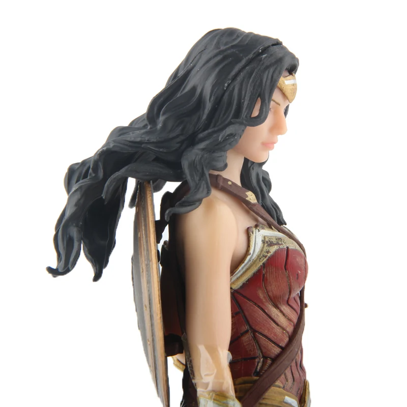 Figurine DC Comics Wonder Woman 30 cm - Figurine de collection - Achat &  prix