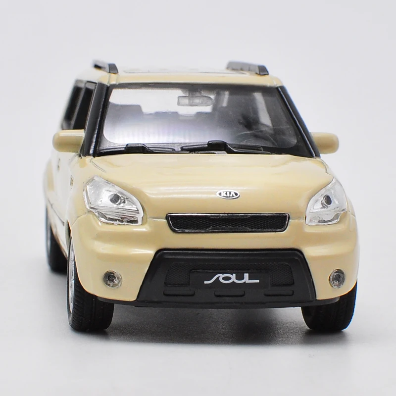 WELLY 1:36 KIA Soul SUV литая под давлением модель автомобиля игрушка с вытягиванием для детей подарки коллекция игрушек
