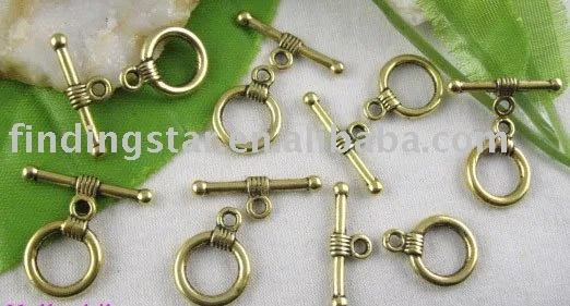 

FREE SHIPPING 50SETS Antiqued gold smooth circle toggle clasps A34G