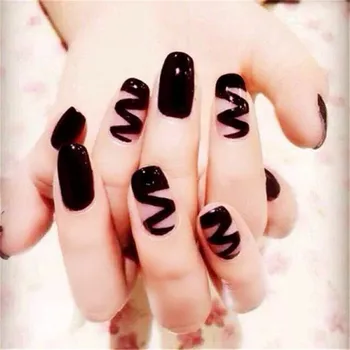 

24 PCS Chic Wave Pattern Solid Color Nail Art False Nails