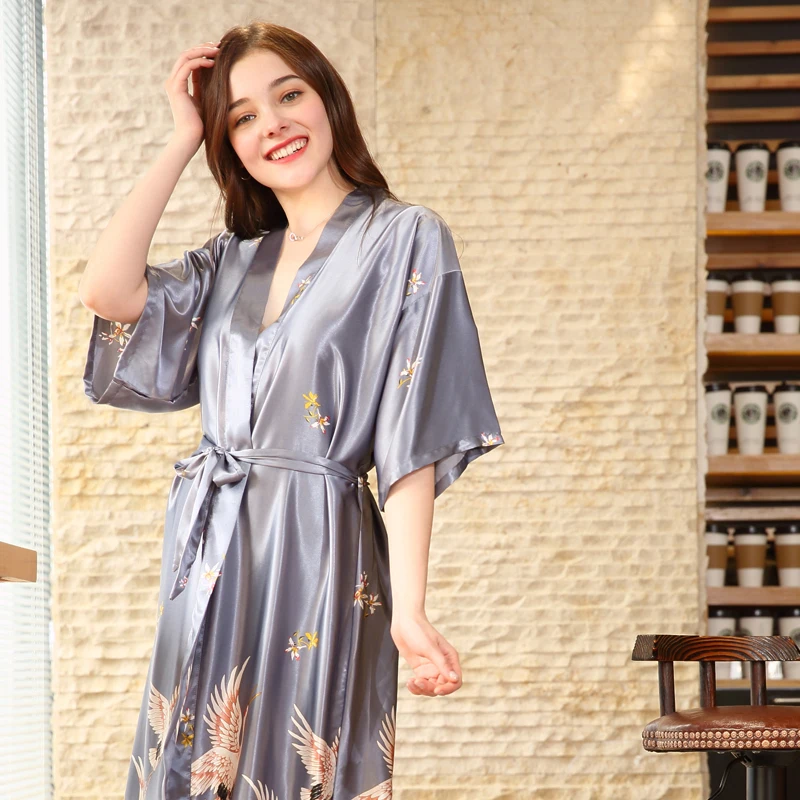 Новый роскошный атлас шелковый халат с длинными кран Print Kimono Robe Для женщин v-образным вырезом Половина рукава животных поясом белье