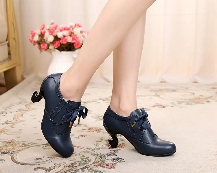 Туфли-лодочки в японском стиле на каблуке в стиле Фэнтези со шнуровкой в стиле Лолиты для костюмированной вечеринки