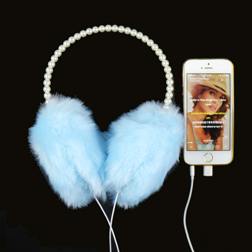 earmuff headphone really show