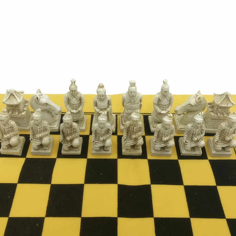 Yernea Antique Chess Set Leather Chessboard Exquisite Resin Simulation Chess Pieces Character modeling table games