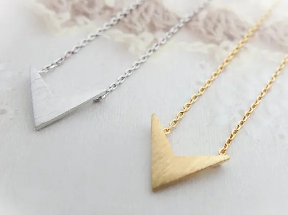 

yiustar Punk V Choker Necklaces Power Triskelion Pendant Triangle Necklace for Women Statement Necklace Women Maxi Choker Boho