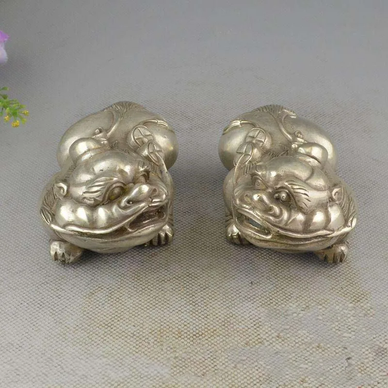 

China Silver Lion Pixiu Brave Troops Unicorn Animal Pair Statue