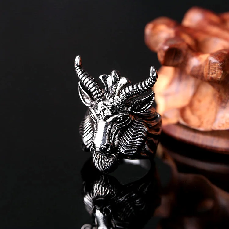 

Vintage Men Gothic Pentacle Satanic Sheep Goat Horn Head Cool Ring Biker Hiphop Rock Woman Men Unique Halloween Animal Jewelry