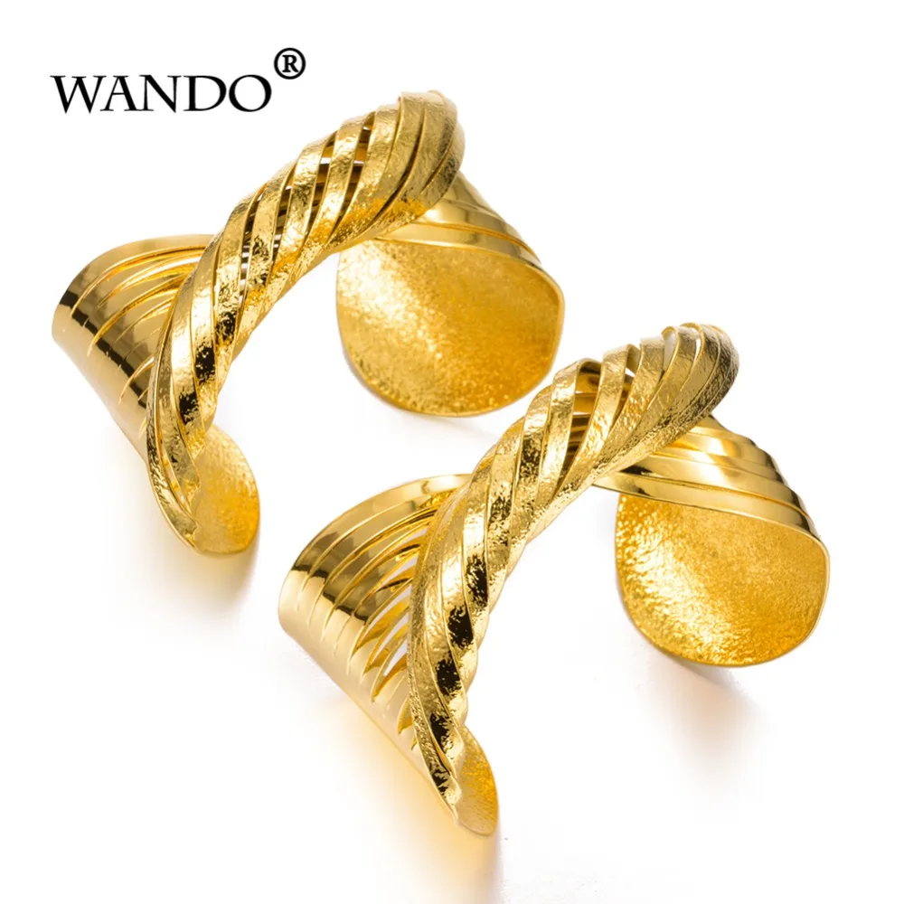 

WANDO 2pcs/lot Fashion Jewelry Gold Color Twisted Metal Rattan Women Wide Bracelet&Bang charms Middle East gift Muslim wb108