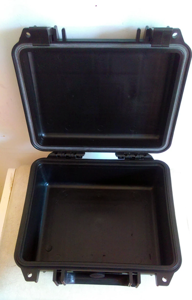 Tool case toolbox suitcase Impact resistant sealed waterproof plastic case equipment box camera case Meter box with pre-cut foam