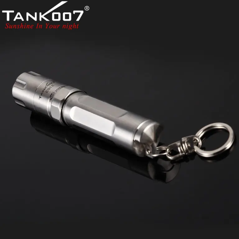 ES12-Mini-flashlight-120lumen-11-768x768