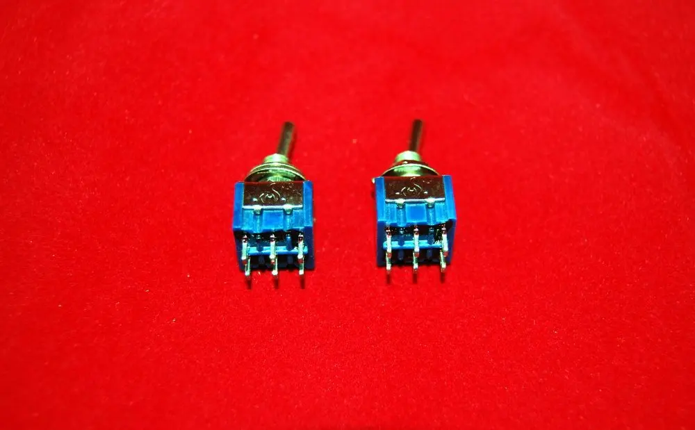 Lot of (10) DPDT Miniature Toggle Switches ON/ON Maintainedswitch