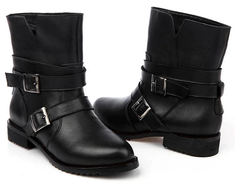 SHOP CLEARANCE COWGIRL BOOTS BY SIZE women's boots Whether you're looking for fashionable, functional, or both, our collection of women's boots has what you're looking for. Discover 6-inch premium women's waterproof boots in a wide range of styles and colors, or shop our collection of ankle boots, hiking boots, heeled boots, chukka boots.