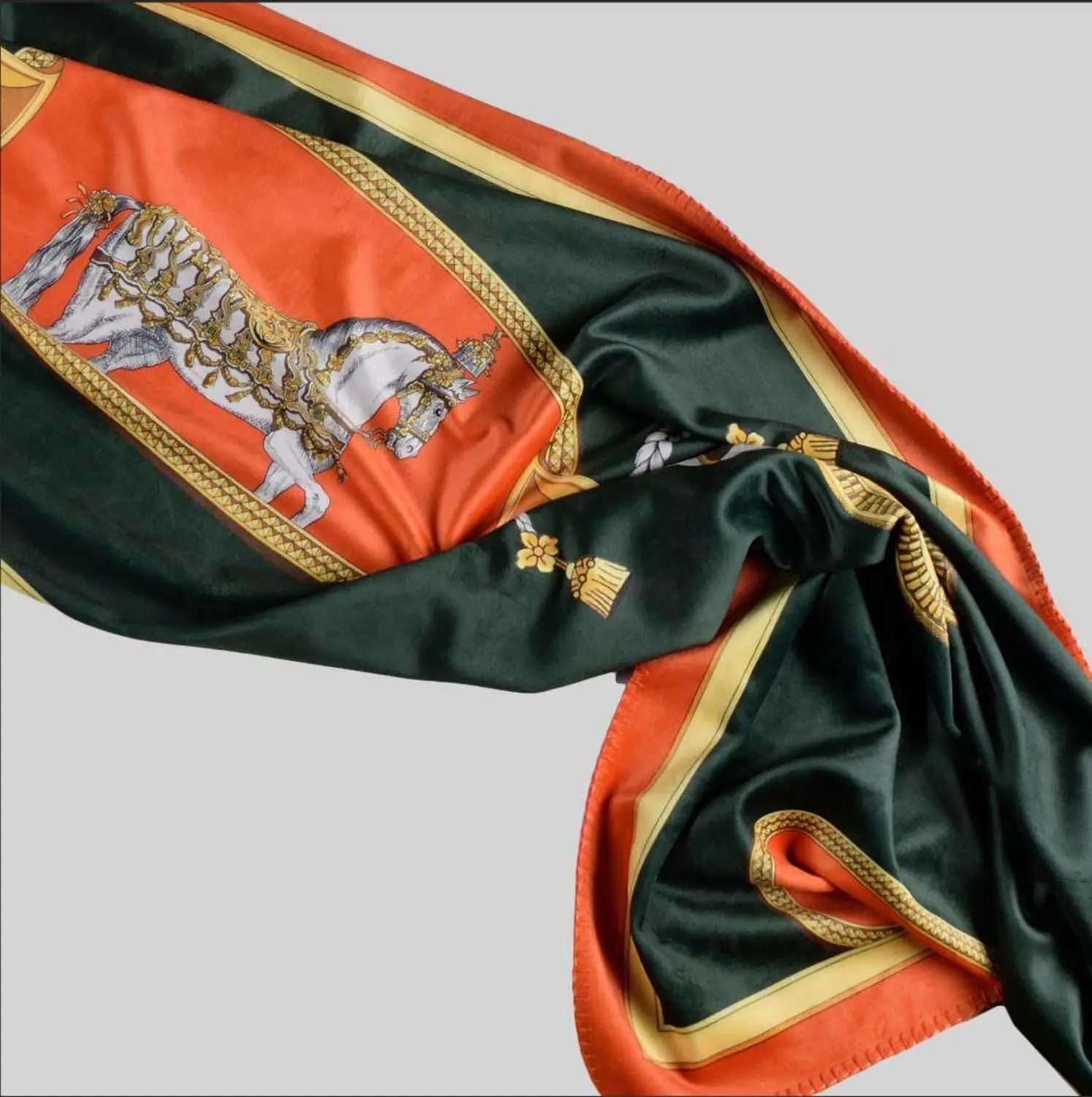 

High Quality Velvet Table Runner Bed Flag Luxury Modern Home Party Wedding Christmas Decoration Bedding Scarf