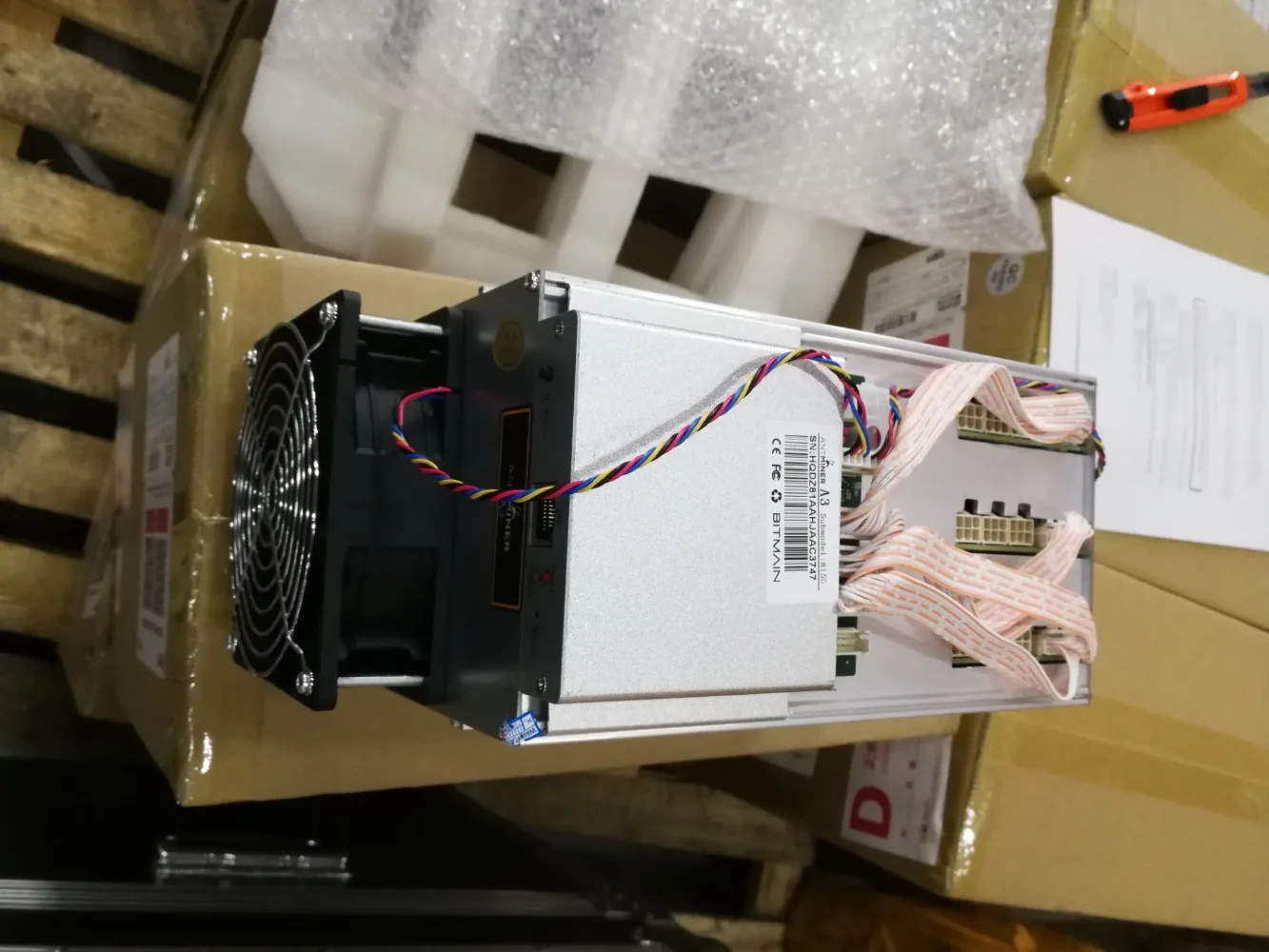 Bitmain AntMiner A3 815G Blake 2b Algorithm Siacoin Mining machine miner