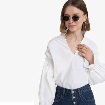 

Retro V-neck Bishop Sleeve Flouncing Shirt Stand Collar Ruffles Elastic Cuff Cotton Blouse White TA02800114
