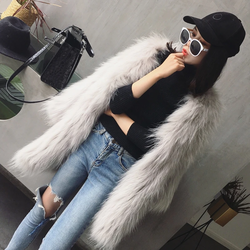 

In Real Fur Long Raccoon Dog Fur Overcoat Lady Fashion 100% Knitted Real Genuine Raccoon Fur Coat Jackets Wearcoat Long Vintage