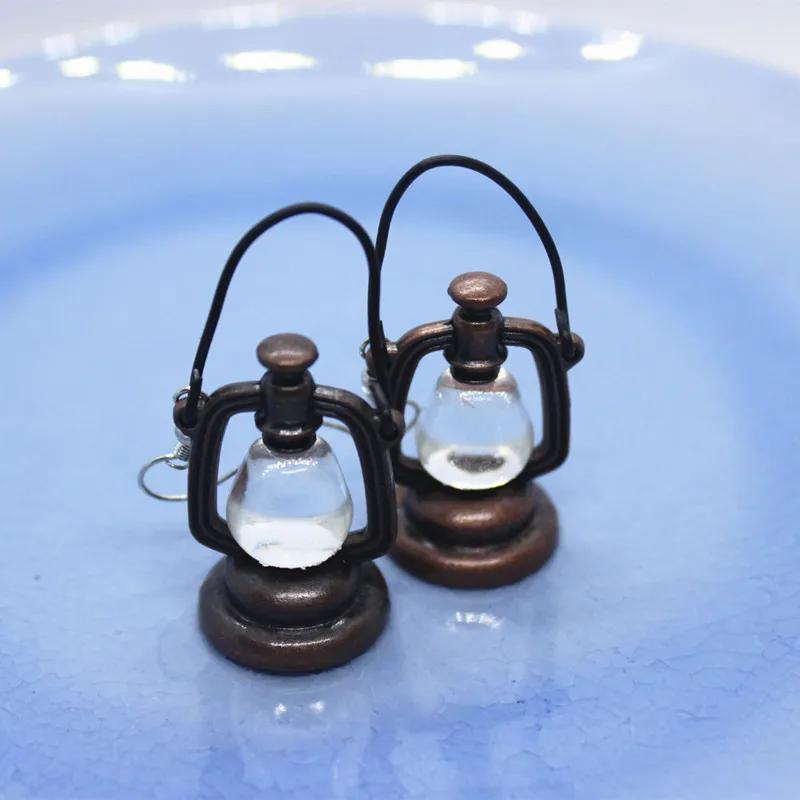 

Funny Exaggeration Mini Kerosene Lamp Earrings Women's Creative Hand-made DIY Chandelier Jewelry Personality Accessories Gifts