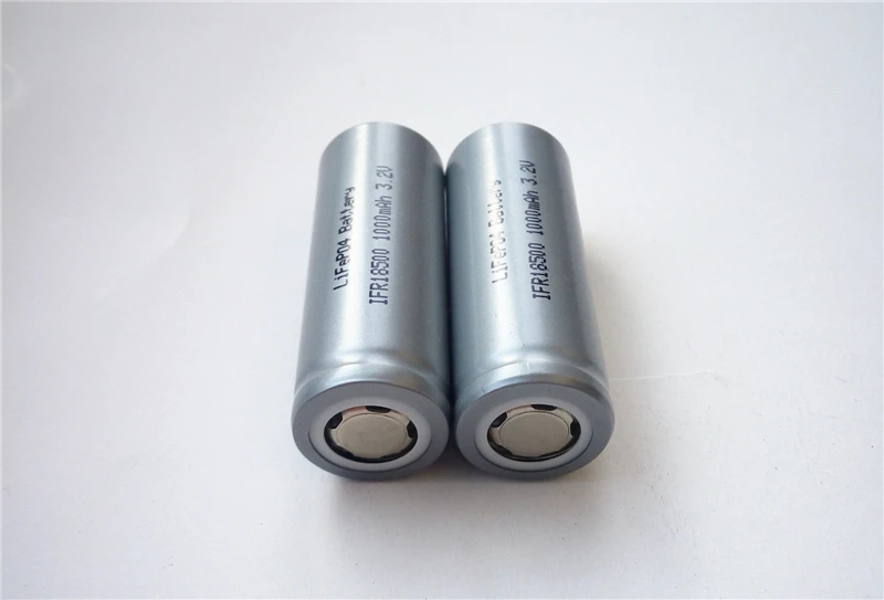 Перезаряжаемый LiFePO IPR 18500 литий-железо-фосфат 3,2 V LFP 1000mAh аккумулятор с бесплатным зарядным устройством
