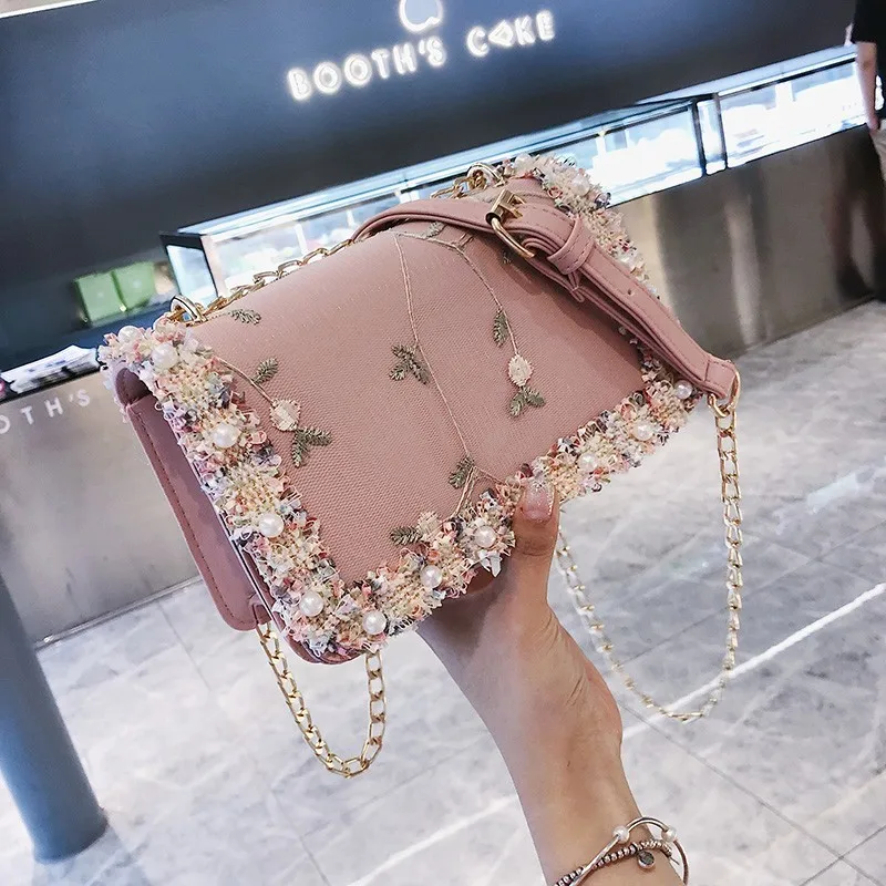 

Summer Embroidery Bags For Women 2019 Leather Messenger Bags Flowers Sac A Main Femme Girls Crossbody Shoulder Bag Female Sac